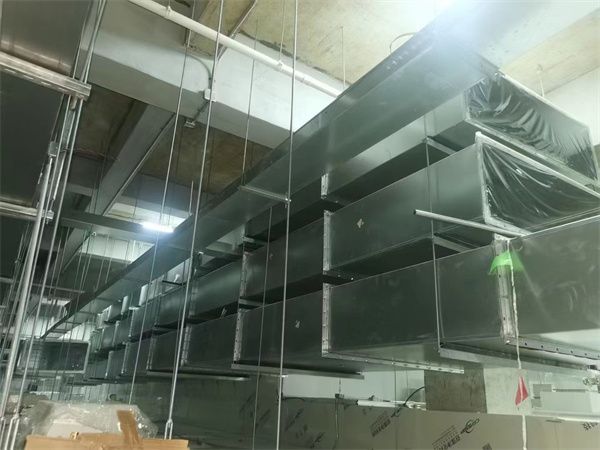 鍍鋅共板法蘭風(fēng)管的特點